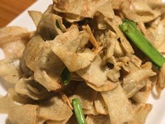 -莲餐厅·湖北菜·潜江小龙虾店(愚园路店)