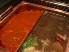 -老牌坊云南鱼豆花火锅(哈西万达店)