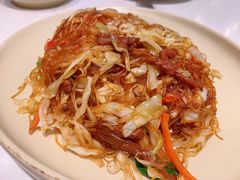 泡菜牛肉炒粉丝-鹿港小镇(金虹桥国际中心店)