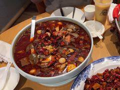-渝信川菜 · 川味家常菜(财富购物中心店)