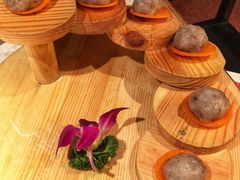 干贝咸蛋黄虾滑-哥老官重庆美蛙鱼头(西湖银泰十一哥店)