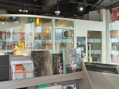 -浣熊唱片店(上海影城店)
