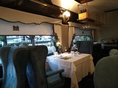 -火车头法国西餐厅