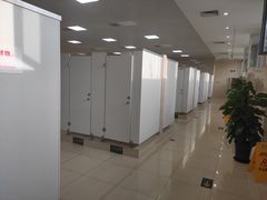 -窦店服务区-停车场