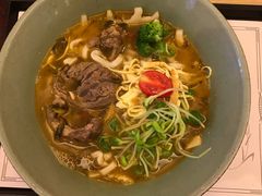 手切酸菜牛腱子面-陳八两面家(滨江天街店)