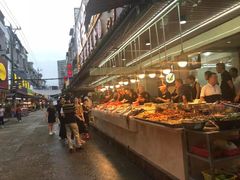自助取餐区-谊荣海鲜大牌档(石湖店)