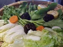 -尚尚仙·酸汤猪手·猪肚鸡火锅(华联万柳购物中心店)