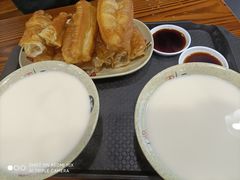-禾诗夜市大饼油条(松江店)