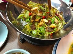 -有红鸡毛店·川菜(建设路店)