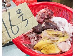 -标记美食新鲜猪杂(兴南大道店)