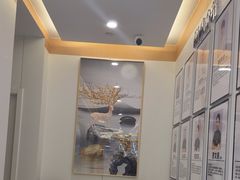 -皓齿连锁·雅贝健口腔·种植·矫正中心(虹口曲阳路店)