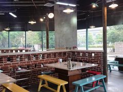大堂-憨铁匠老火锅(龙岗万科里店)