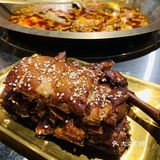 美味出圈的人气排队王贡椒鱼火锅