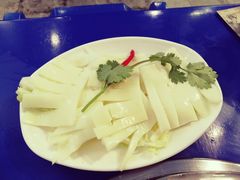 -马路边边·成都串串(翠柏路店)