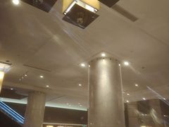 -上海锦江汤臣洲际大酒店柒酒廊