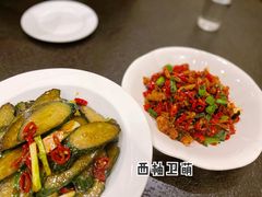 老干妈炒猪脚皮-湘肠香火锅店(团结湖店)