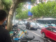 -复旦大学附属华山医院-停车场