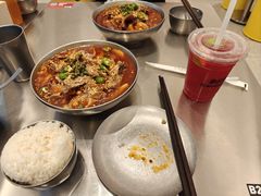 -蓉三少冒烤鸭·四川小吃集(北京首店)