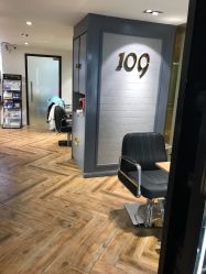 点击看大图 -109美发沙龙