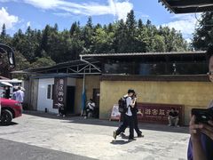 -梭布垭石林景区