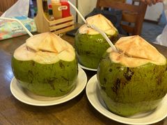 -两兄弟Song Pee Nong(2号店)
