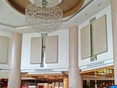 -济南南辛庄地铁站银座佳悦酒店