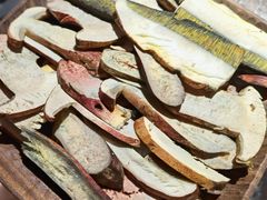 -芸山季·云南山珍菌火锅(人民广场来福士店)