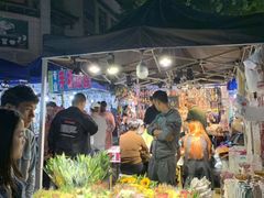 -吴山路夜市