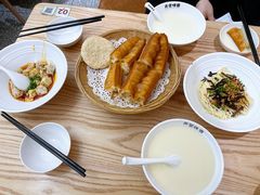 -弄堂咪道-饭香·面香·馄饨香(汇锦广场店)