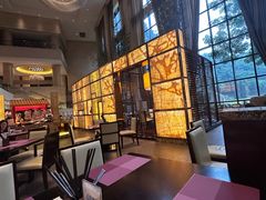 -成都保利公园皇冠假日酒店(熊猫基地店)
