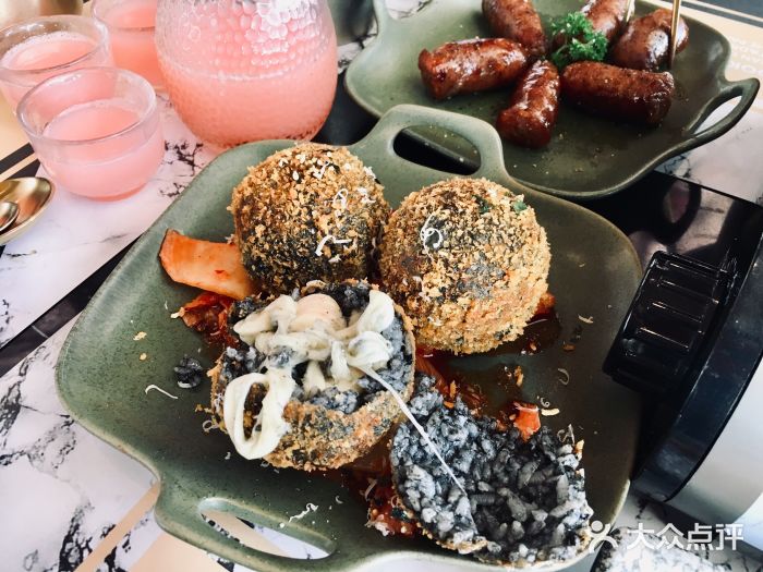 KCOOKING概念韩餐(世茂52+店)墨鱼芝士饭团图片