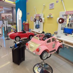 -爆米花儿童美发乐园