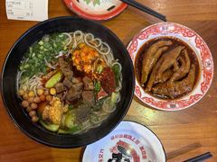 九转凤爪-爆炸头阿姨小四川正宗川味小吃(无任何分店)