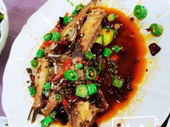 干烧耗儿鱼-洪霞餐馆