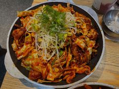 炒鱿鱼-姜虎东白丁烤肉(虹桥天地店)