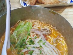 -魔都三兄弟酸辣粉·蘸卤炸串(虹桥万科店)