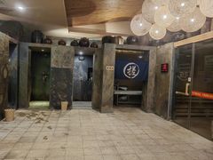换洗室-汤泉良子·沐足·颂钵疗愈·SPA(珠江新城店)