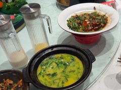 -阿瓦山寨·湘菜现炒·剁椒鱼头王(咸阳总店)