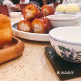 广式点心大佬——点都德来魔都后队伍就没断过‼️