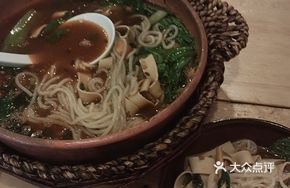 Fresh Meat Sauce Rice Noodles