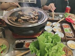 -围炉肉舍•炭烤活鳗•丹东海鲜烤肉(步行街店)