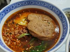 辣肉面-沪西老弄堂面馆(定西路店)