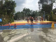 -泸州欢乐派海滩公园