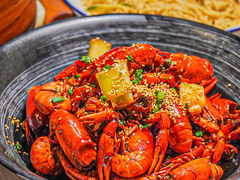 -肥肥虾庄·金牌油焖大虾(沙湖店)