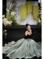 -MECCI婚礼摄影跟拍(红东方广场店)