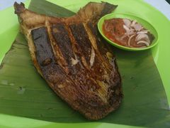 -明记烧鱼美味店