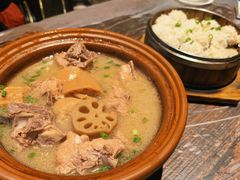-老街烧烤大排档·地道湖北菜·龙虾馆(汉口火车站店)