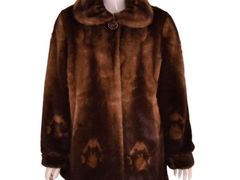 IMG-001-大营西亚皮草新城