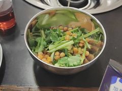 -鸿顺老铁锅美蛙鱼府(解放碑店)