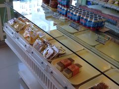 -绿姿鲜奶烘焙(新城花园店)